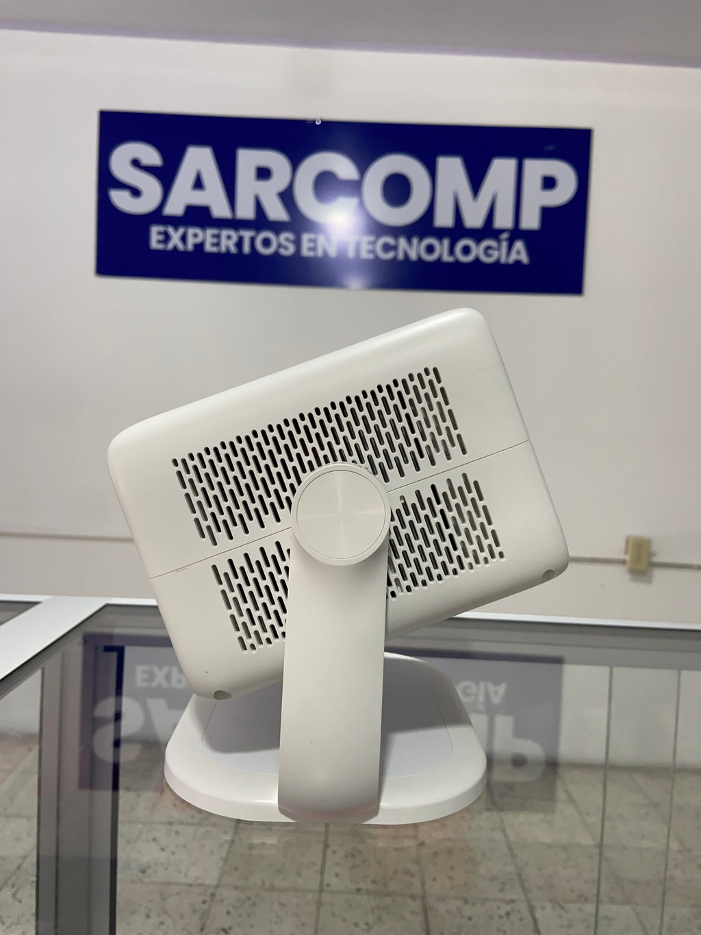 Proyector SMART L080/LED/FHD 1080p/Rotación de 360°.