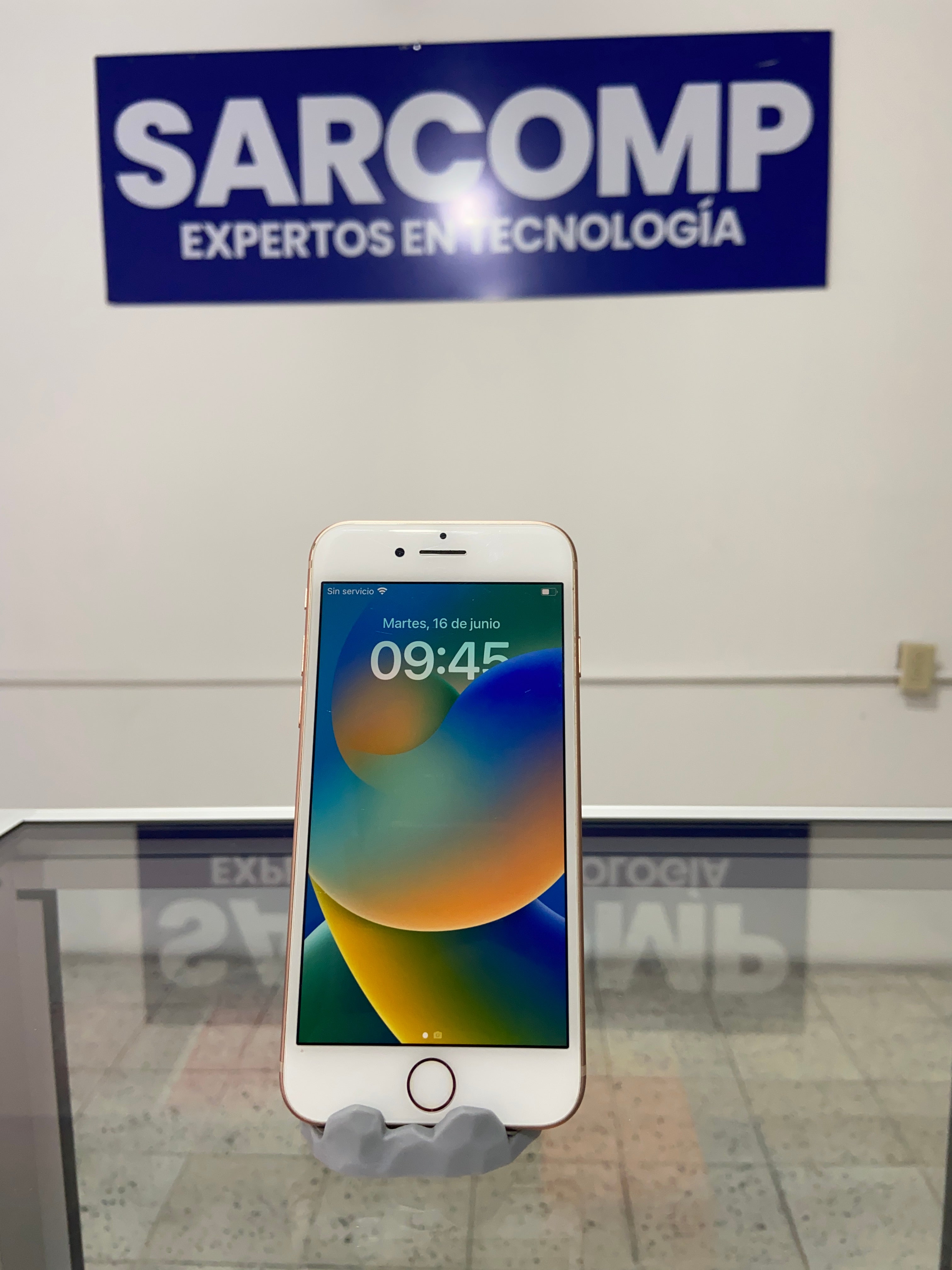 Apple iPhone 8/64GB/73% Batería