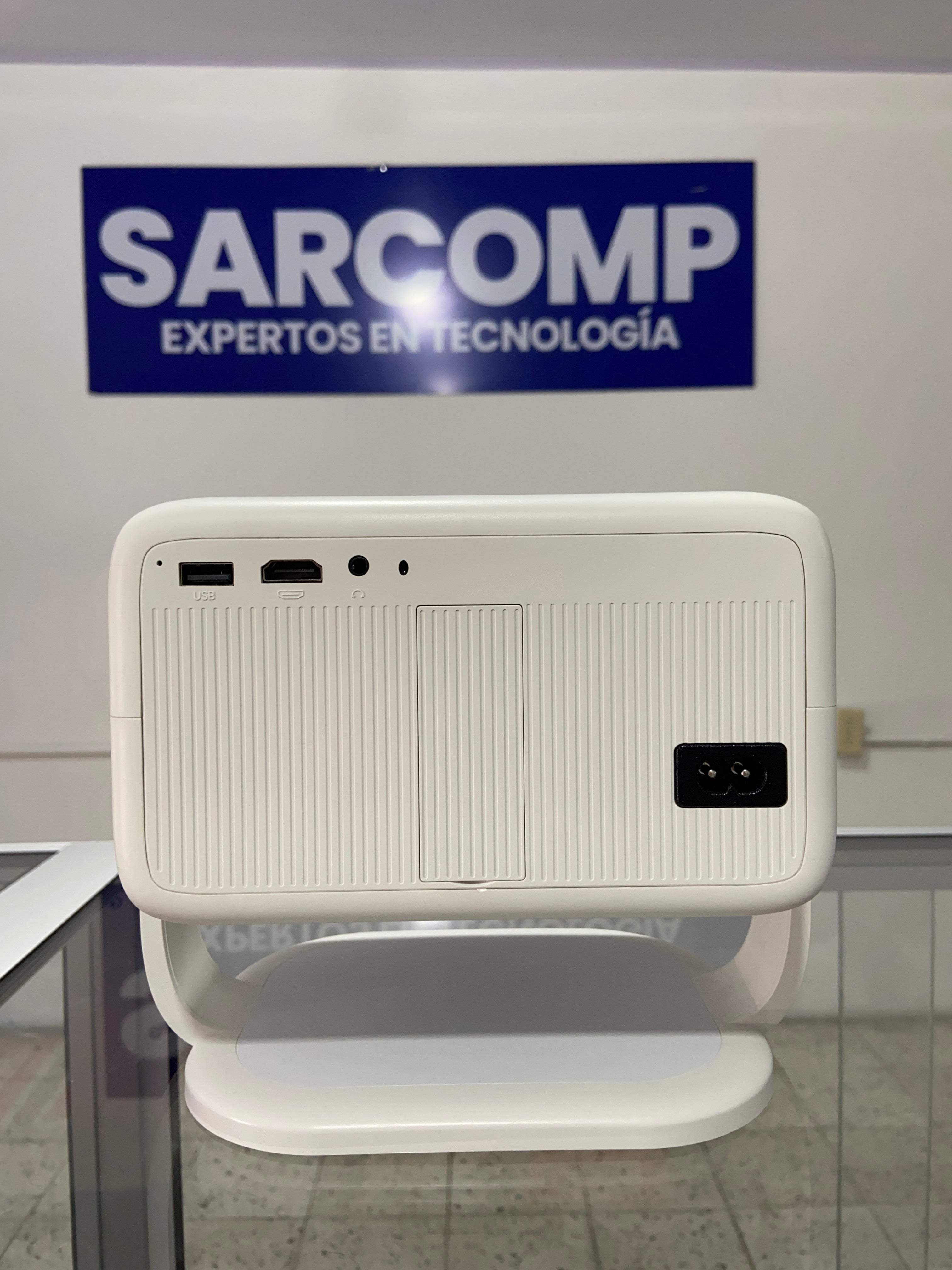 Proyector SMART L080/LED/FHD 1080p/Rotación de 360°.