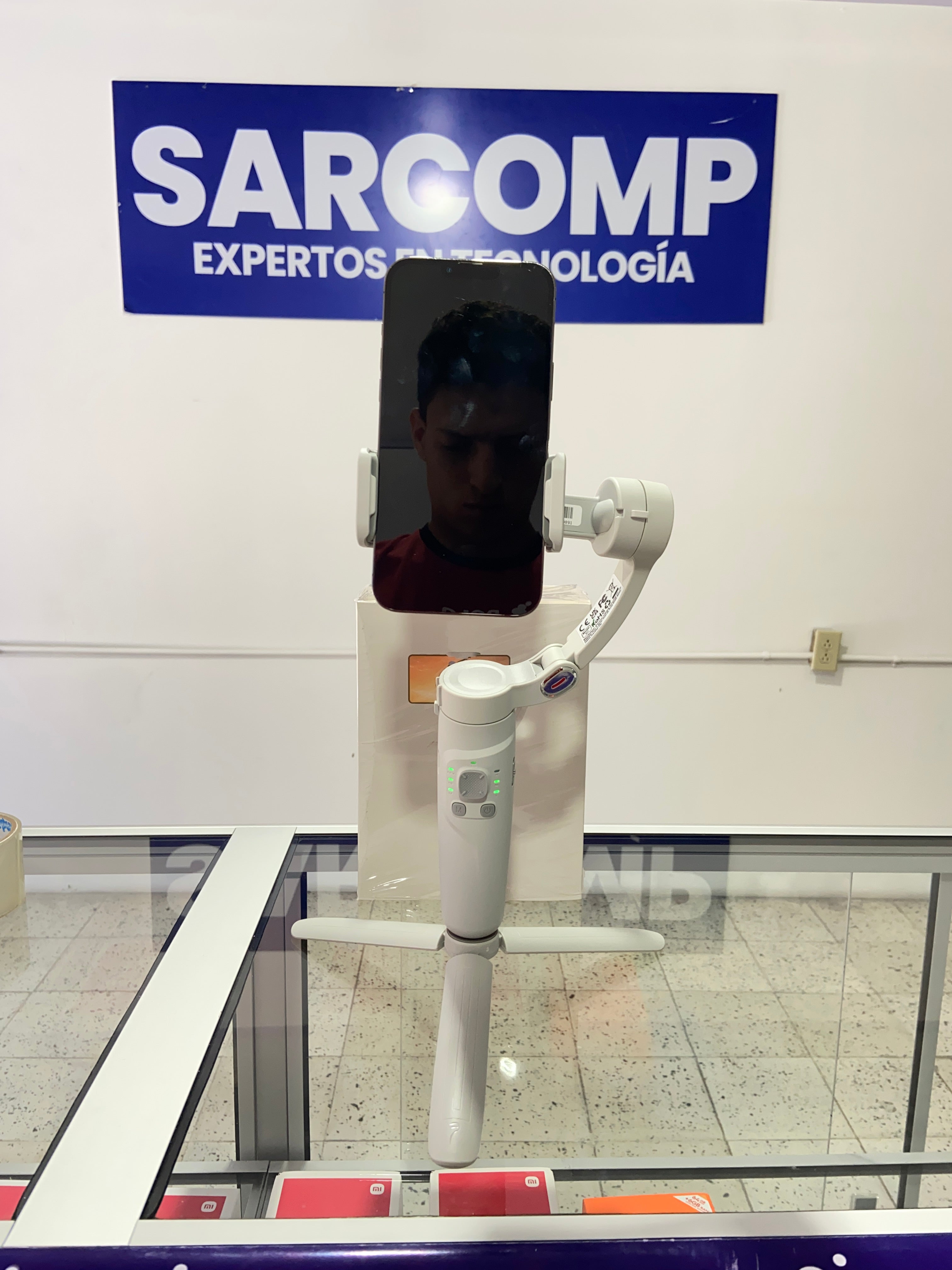 Estabilizador de teléfono inteligente M1/3 ejes/portátil/anti vibración/estabilizador plegable/soporte de grabación de video para teléfonos móviles.