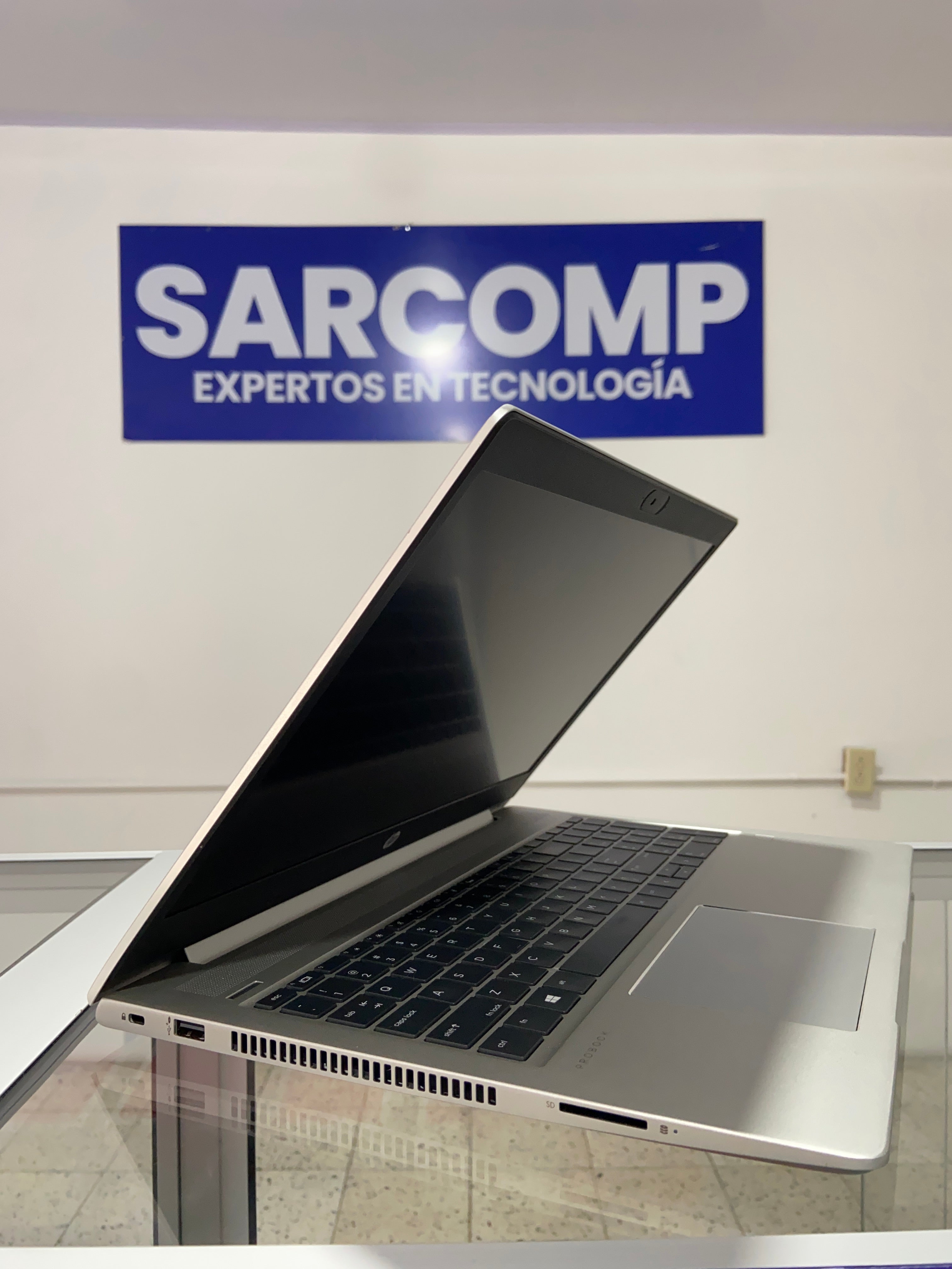 HP ProBook 455 G7 con un procesador AMD Ryzen 5/4TH/Windows 11/Paquete de Office Gratuito/3 Meses de Garantía/Semiusada(En perfectas condiciones)