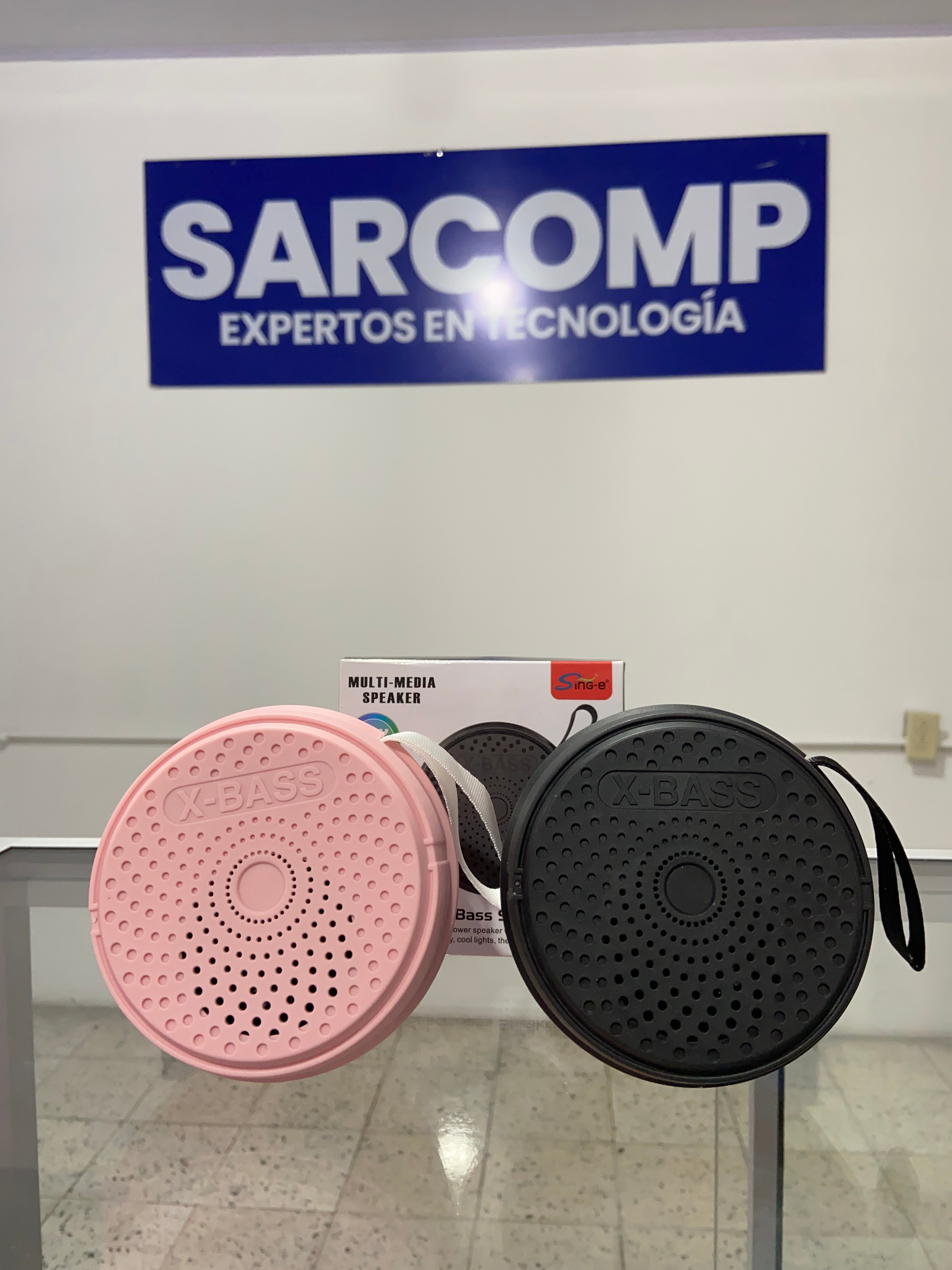 Super Bass Speaker|Mini altavoz portátil inalámbrico Sing-e|Disponible en color Negro y Rosa